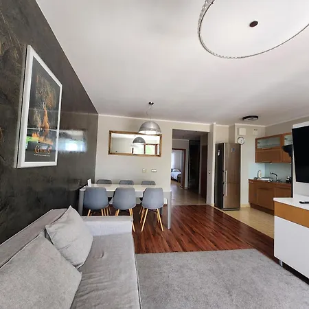 Karkonoska Z Garazem ヴロツワフ