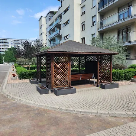 Karkonoska Z Garazem アパート *