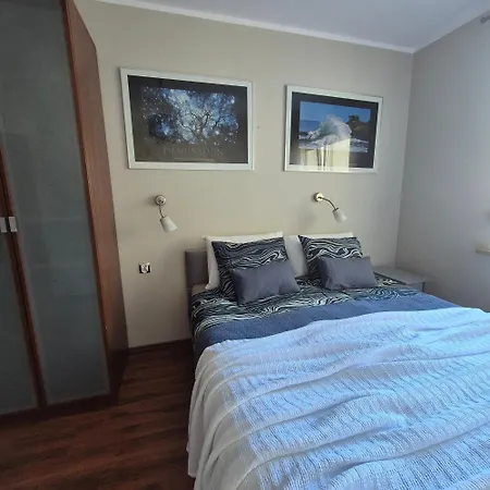 Apartmán Karkonoska Z Garazem Vratislav