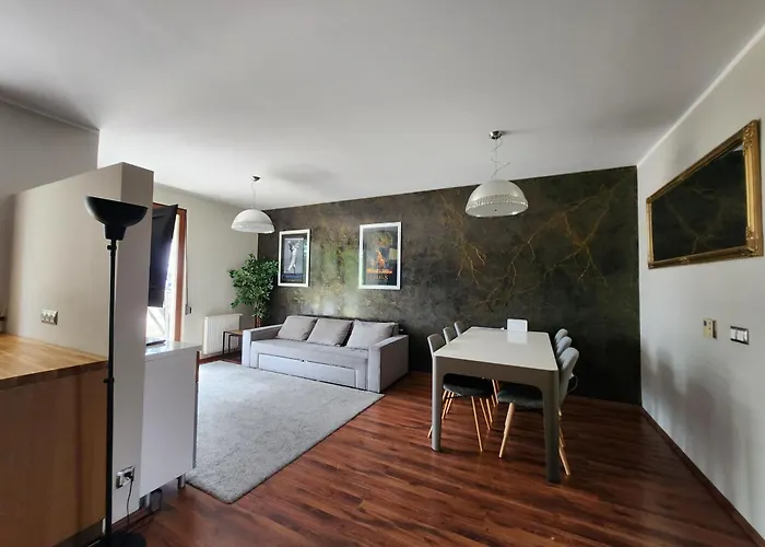 公寓 Karkonoska Z Garazem